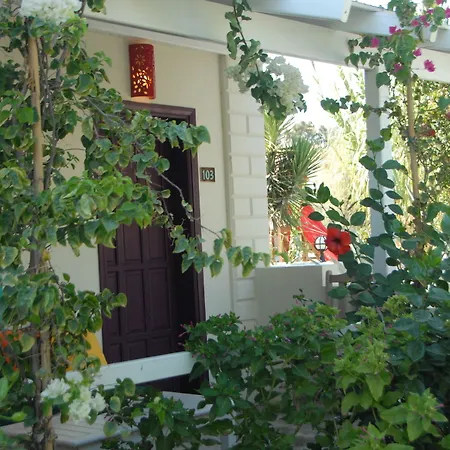 Hotel Kefi And 4*