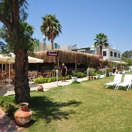 Hotel Kefi And